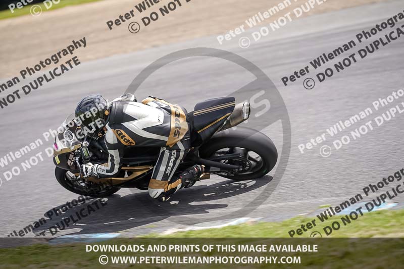enduro digital images;event digital images;eventdigitalimages;lydden hill;lydden no limits trackday;lydden photographs;lydden trackday photographs;no limits trackdays;peter wileman photography;racing digital images;trackday digital images;trackday photos